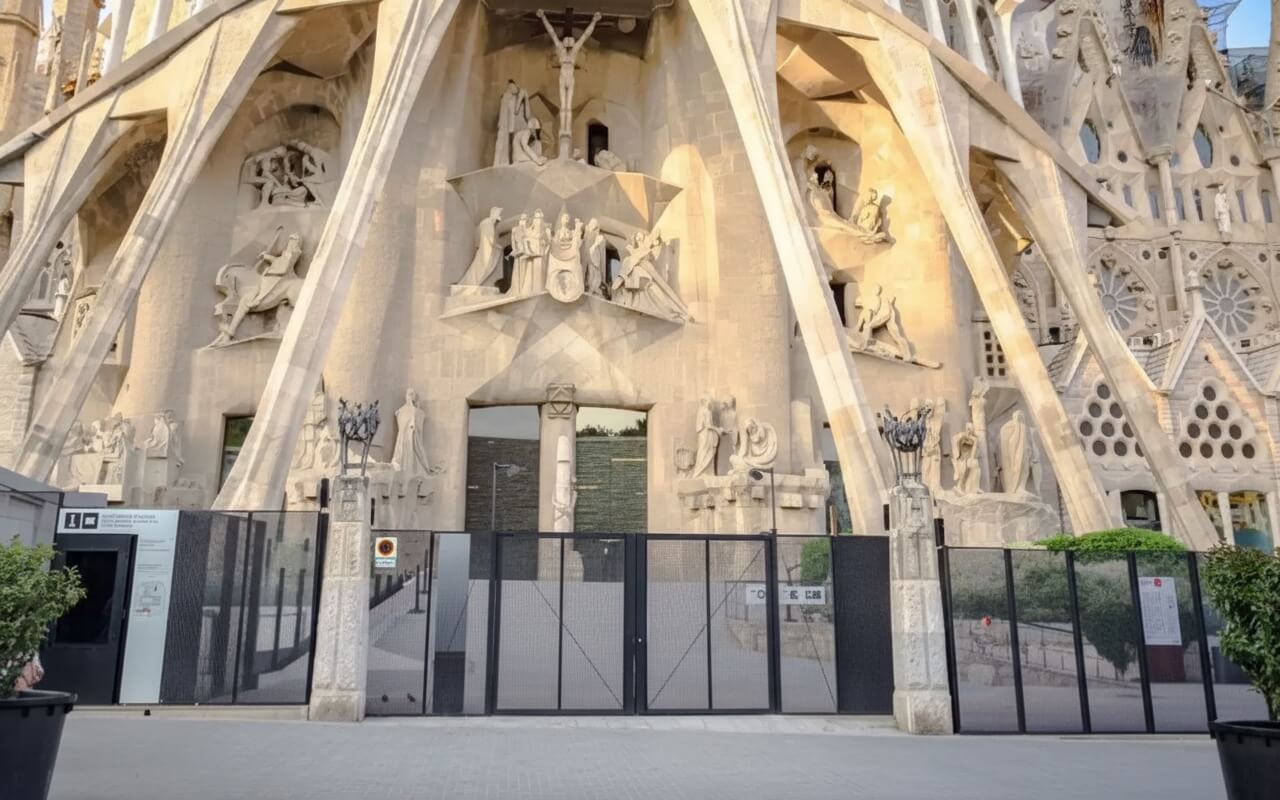 Wycieczki Sagrada Família fasada Pasji